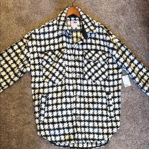 NWT black white and cream shacket